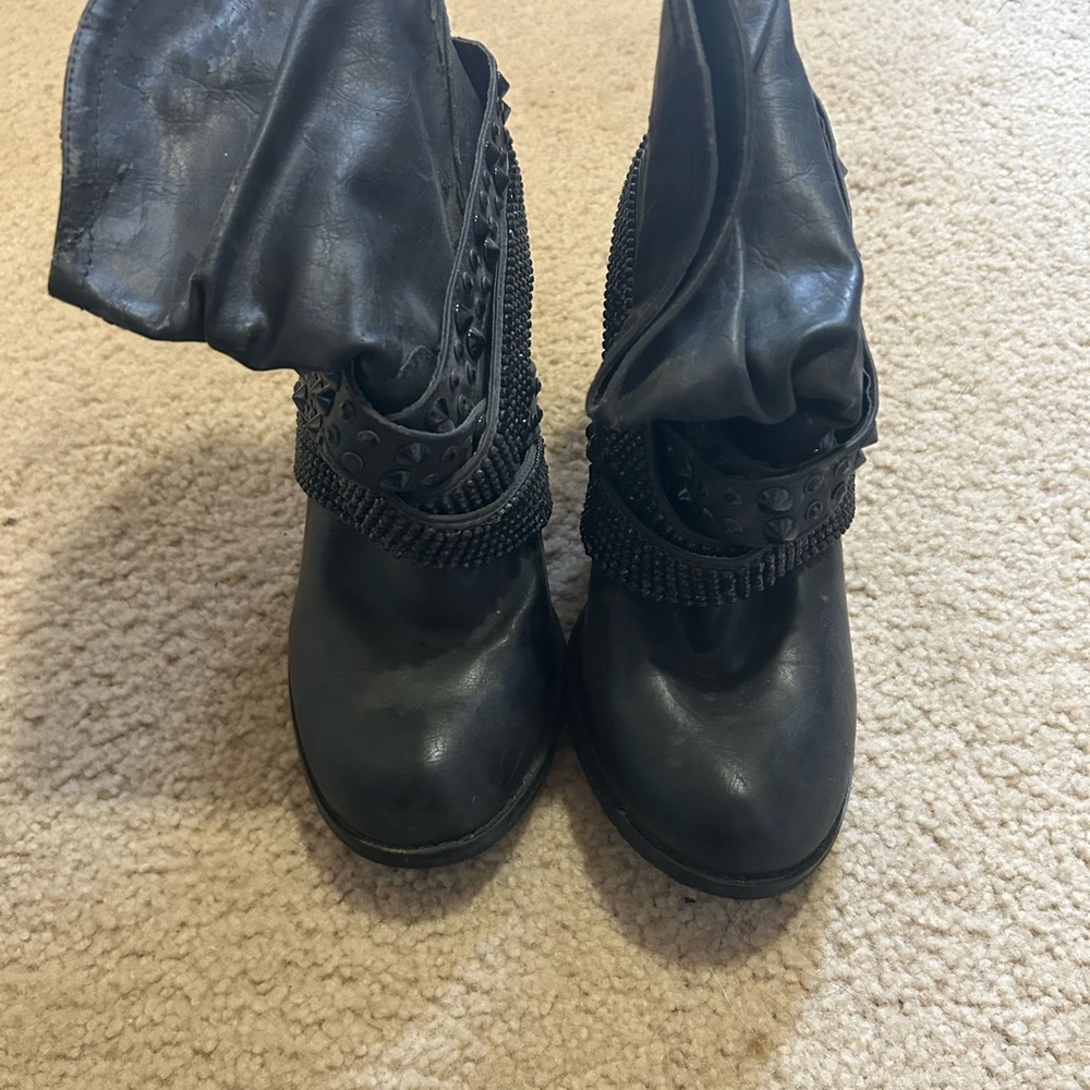 Elegant Black Women's Boots